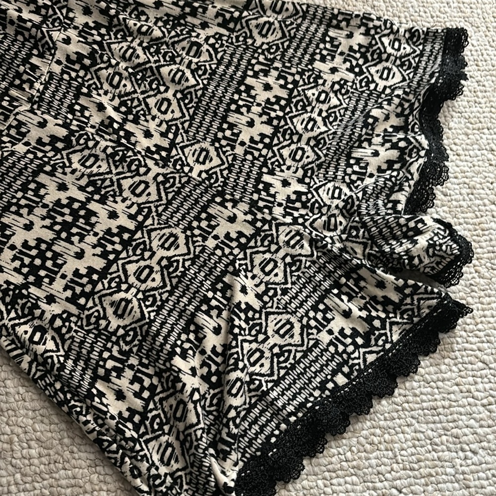 Romper - Picture 3 of 3